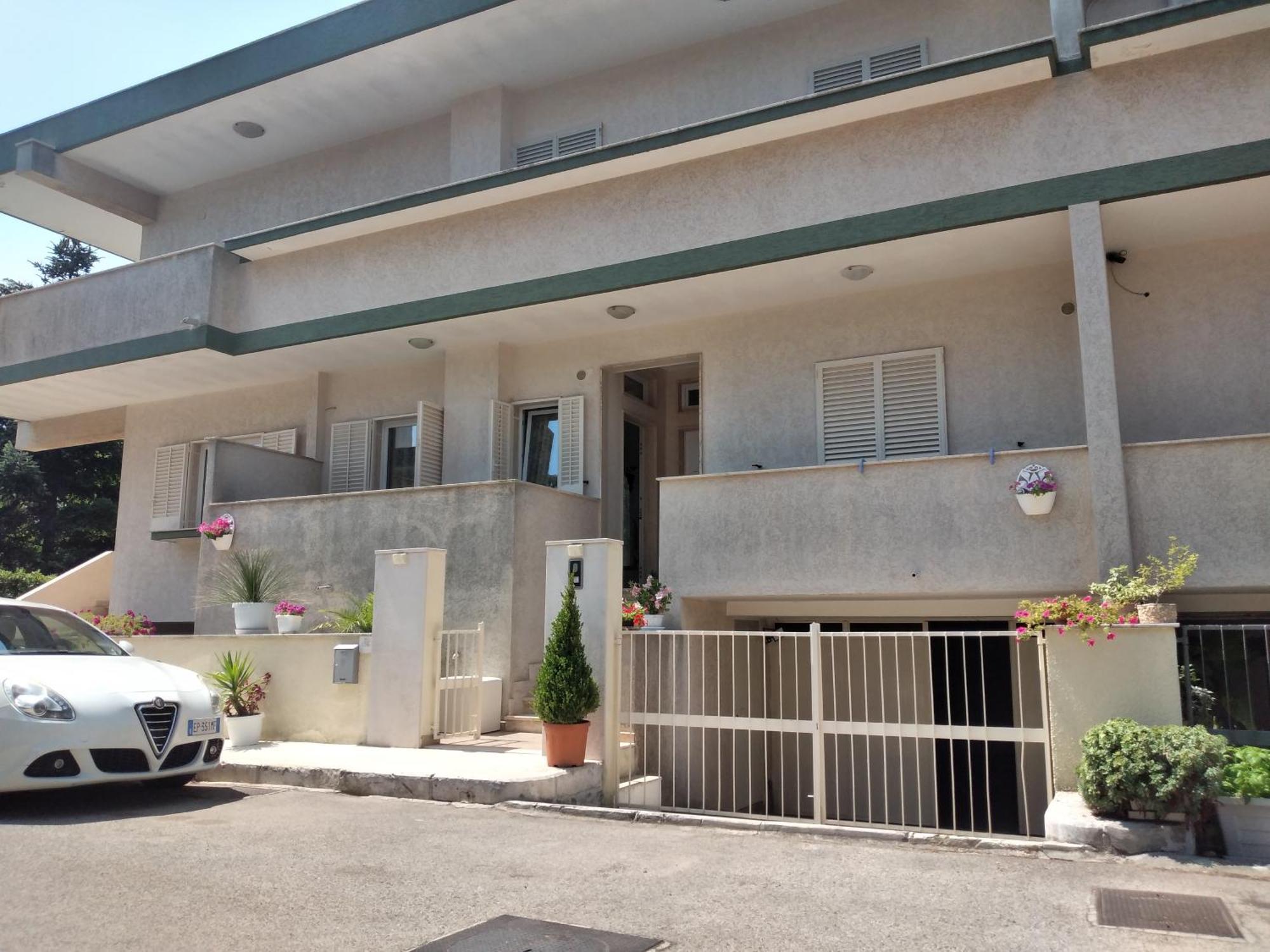 Casa Di Tina Hotel Castellana Grotte Exterior foto